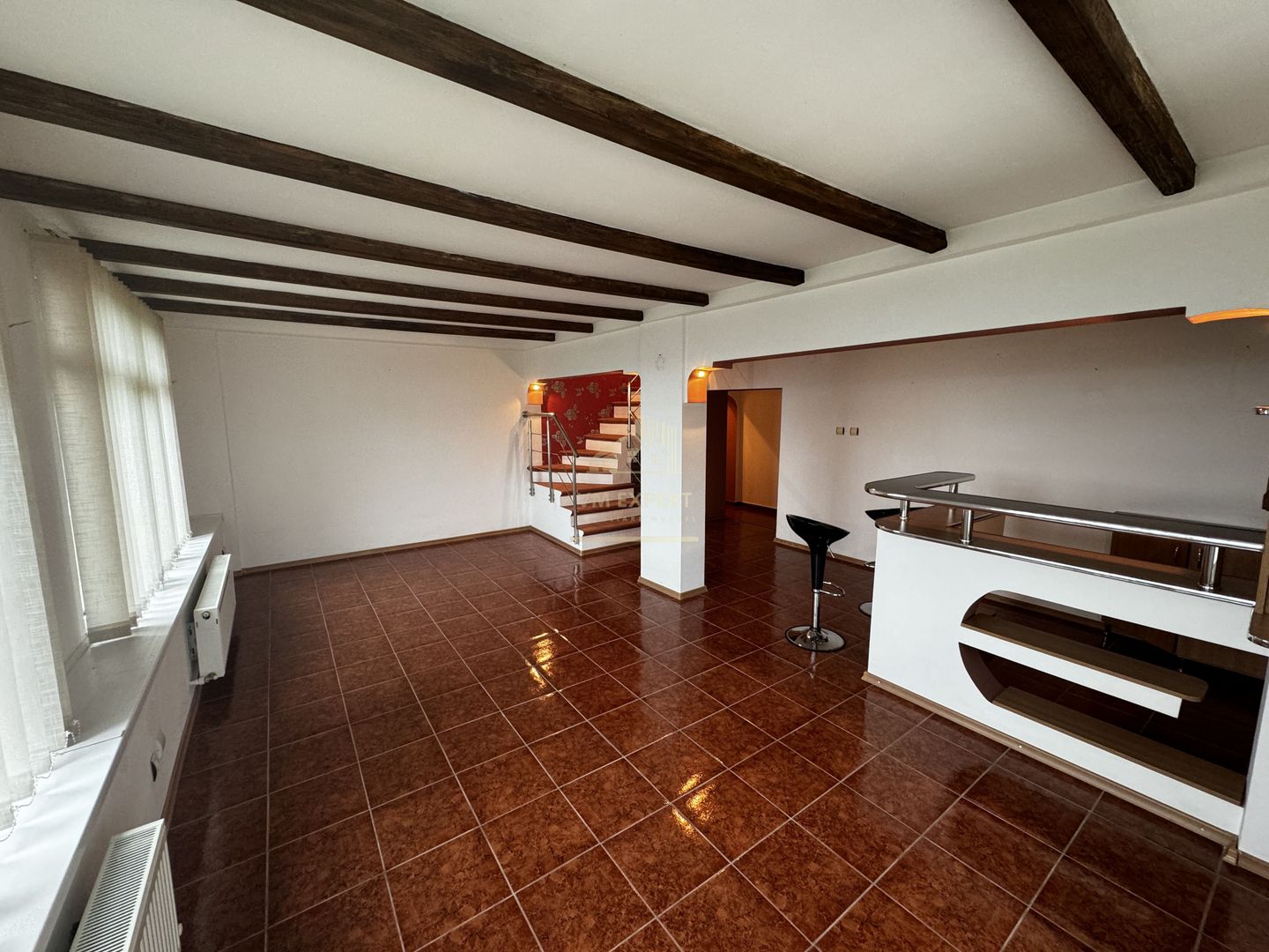 APARTAMENT CAMPULUNG TIP PENTHOUSE, 5 CAMERE GRUI - Poză 1