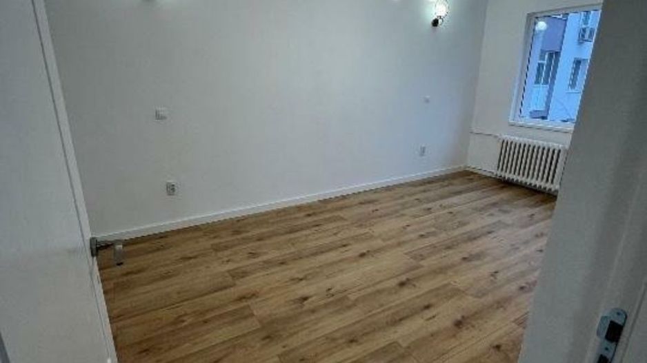 APARTAMENT LUJERULUI-METROU  RENOVAT - Poză 2