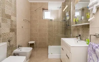 Casă 5 camere | Bul.Vasile Milea , Sibiu | 200 mp, curte - Poză 19