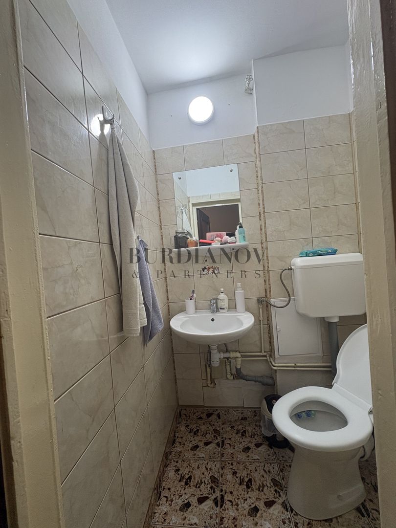 Apartament cu 3 camere - Centrala termica - Rahova - Calea Ferentari 8 - Poză 9