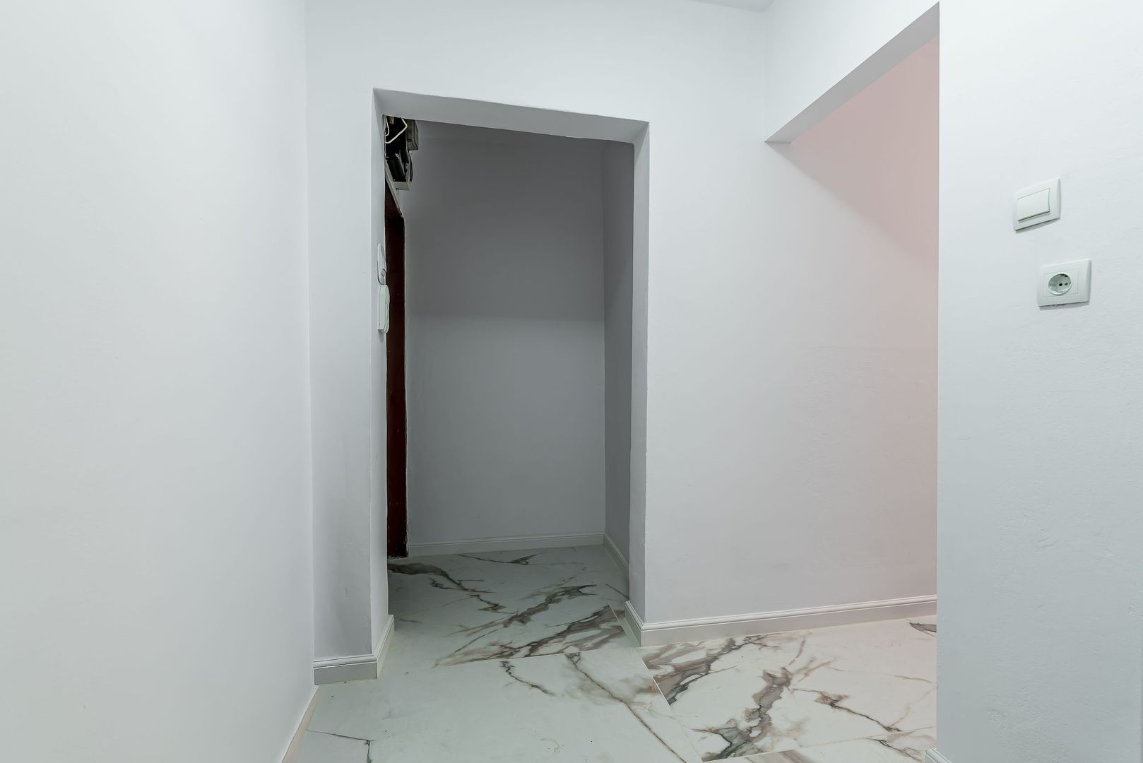 🏡 APARTAMENT 2 CAMERE | ETAJ 1 | ZONA LEBĂDA - Poză 8