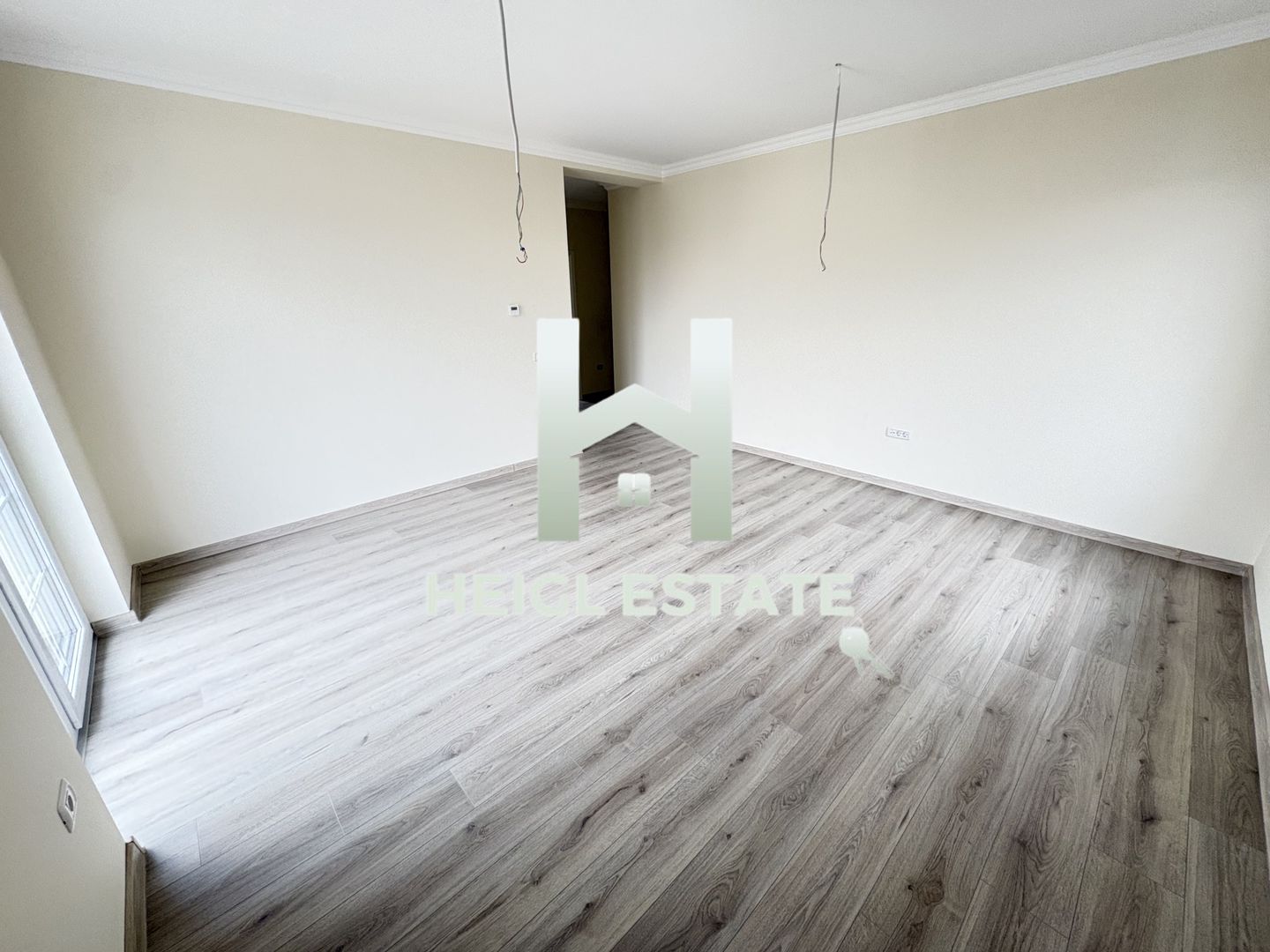 Apartament cu 2 camere decomandat in Giroc pe strada Neptun - Poză 2