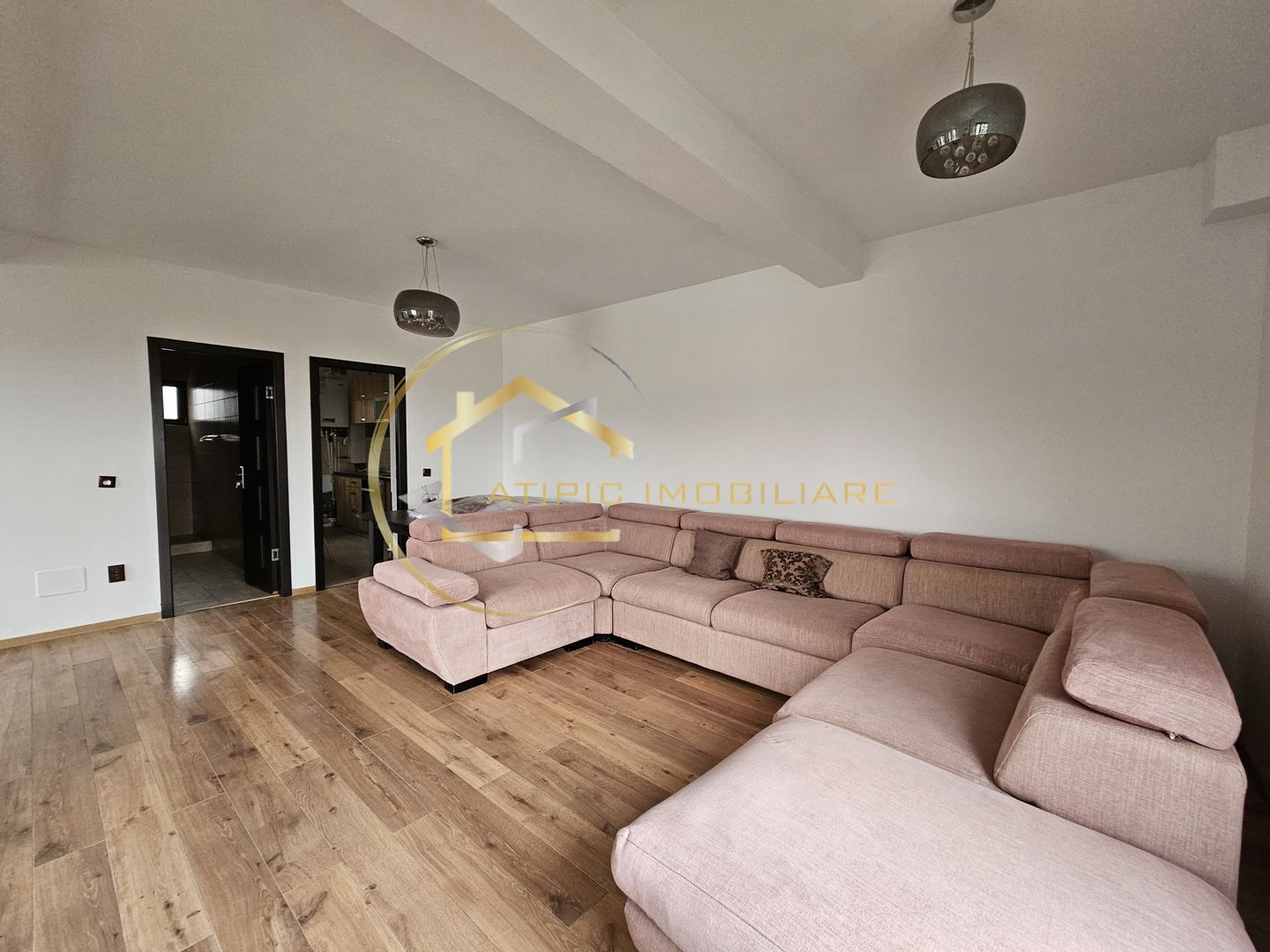 De vanzare vila duplex 3 camere 500mp teren in Rediu - Poză 8