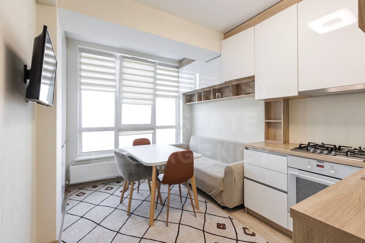 Vânzare, apartament, 3 camere, strada Nicolae Costin, Buiucani - Poză 1