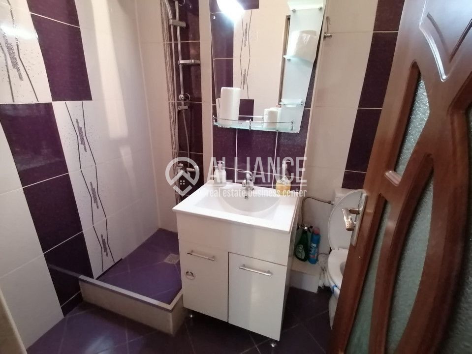 CENTRU - Birou pe Bdul Mamaia-Capitol - Poză 7