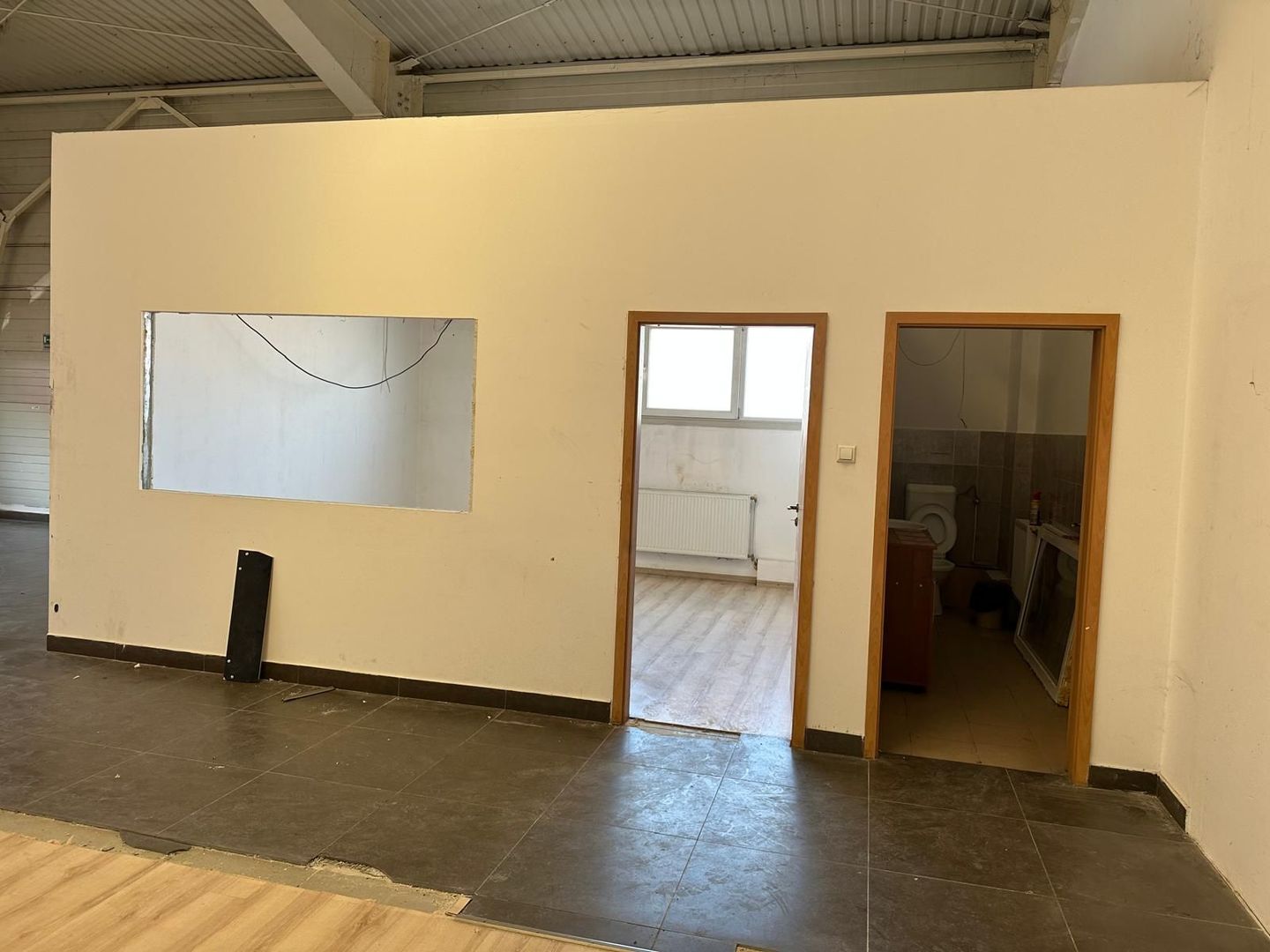 Hală de închiriat Arad – 110 mp  Acces TIR - Poză 3