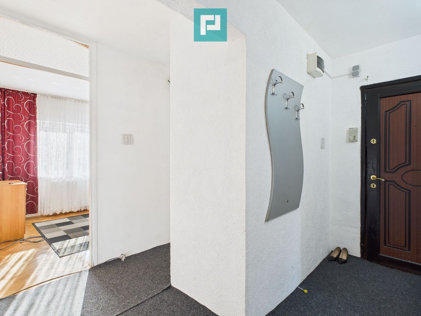 Apartament decomandat cu patru camere de inchiriat - Poză 15