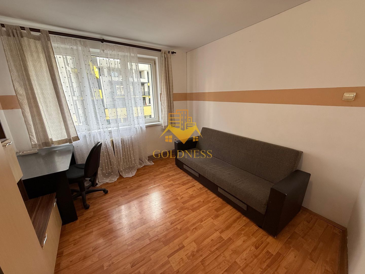 3 camere decomandate, balcon, Centru Piata Abator, Parcul Feroviarilor - Poză 1