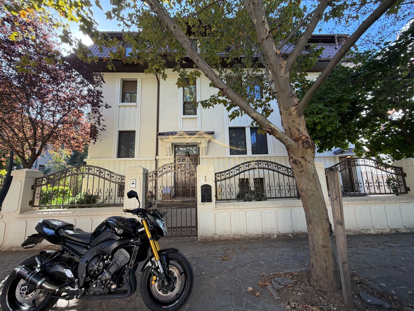 Apartament de inchiriat /4 camere in vila *153mp* +parcare / Dorobanti Capitale - Poză 47