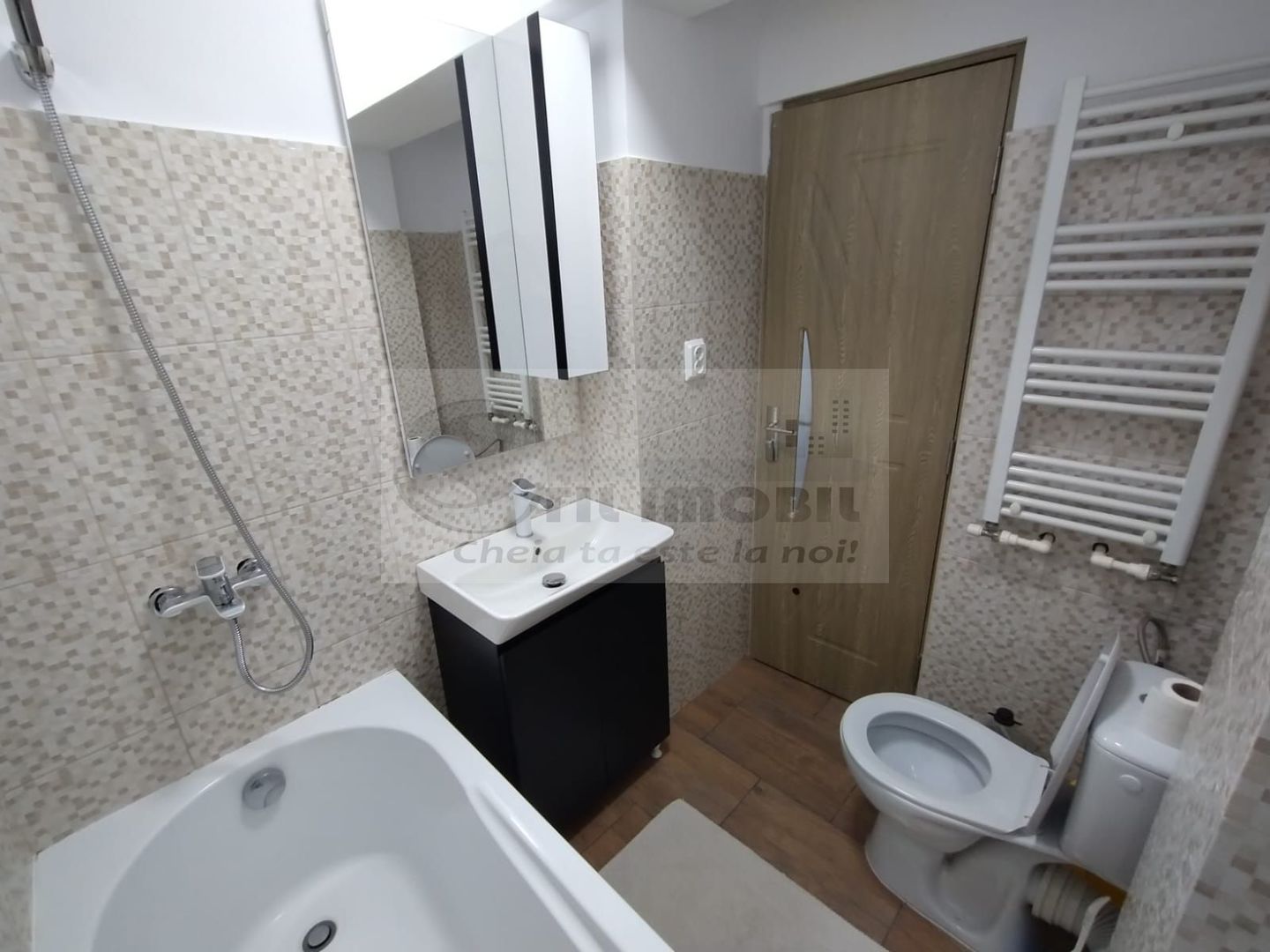 Apartament decomandat - Galata Profi - 2016 ,Etaj 2/3 - 69.000 euro ! - Poză 4