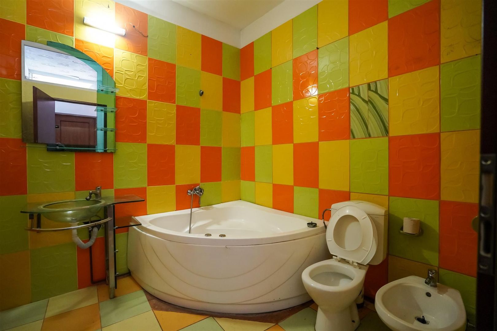 CASA LA CURTE COMUNA ZONA CENTRALA - Poză 7