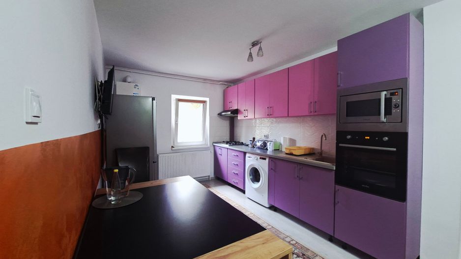 Apartament 3 camere, renovat și mobilat | 2 băi | Zona - Spitalul Județean - Poză 1