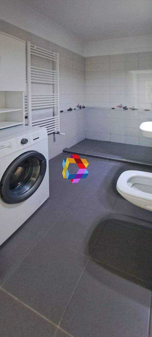 Apartament cu doua camere, zona Tractorul - Coresi, 51 mp + loc parcare subteran - Poză 11