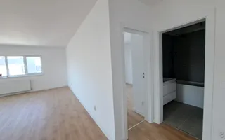 Apartament 4 camere, 2 bai bloc nou cu lift si parcare - Poză 12