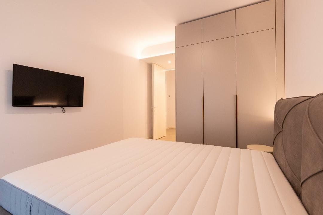 APARTAMENT 3 CAMERE SUPERB DE INCHIRIAT I PARCARE INCLUSA I CORTINA NORTH - Poză 8
