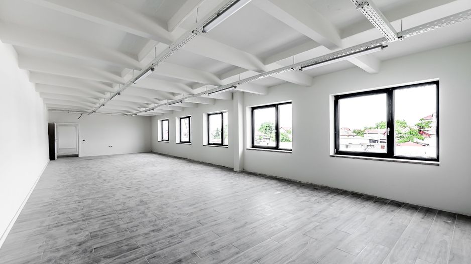 Birouri proaspăt renovate de închiriat - Poză 2