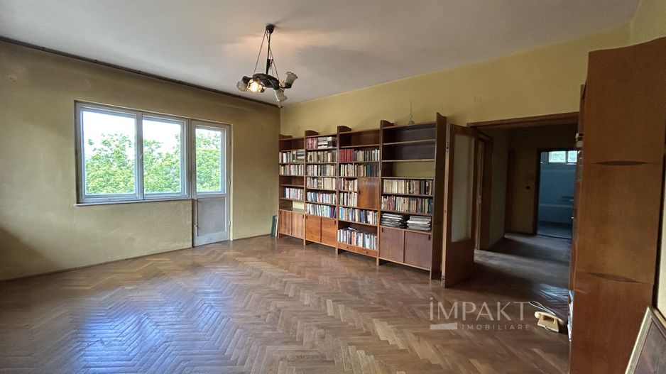 Apartament deosebit in centrul orasului, garaj si suprafata generoasa! - Poză 2