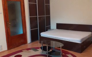 Închiriez garsonieră, Mall Vitan, mobilat, centrală proprie - Poză 1