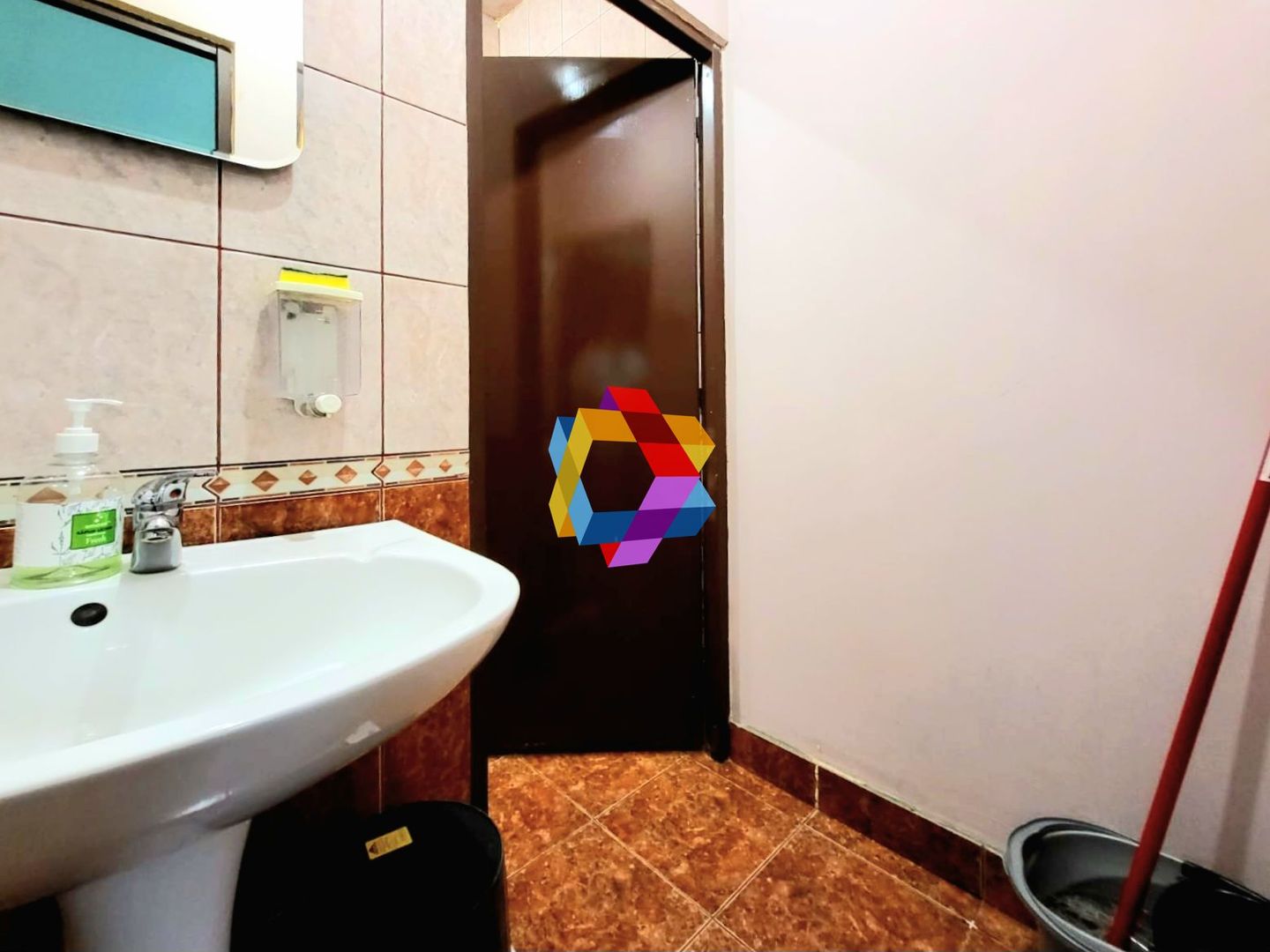 Spatiu comercial cu vad de închiriat Brasov - 60 mp  # plus-imo.ro - Poză 4