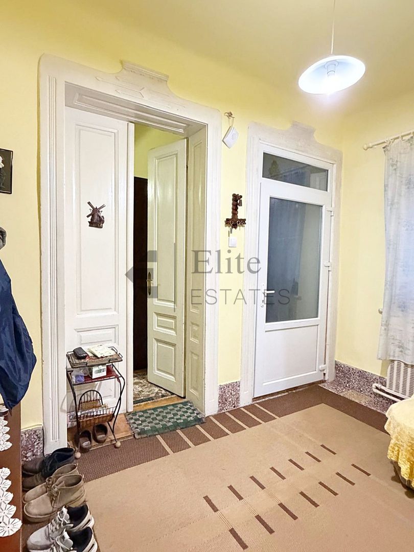 Casa singura in curte ultracentral in Oradea - Poză 11