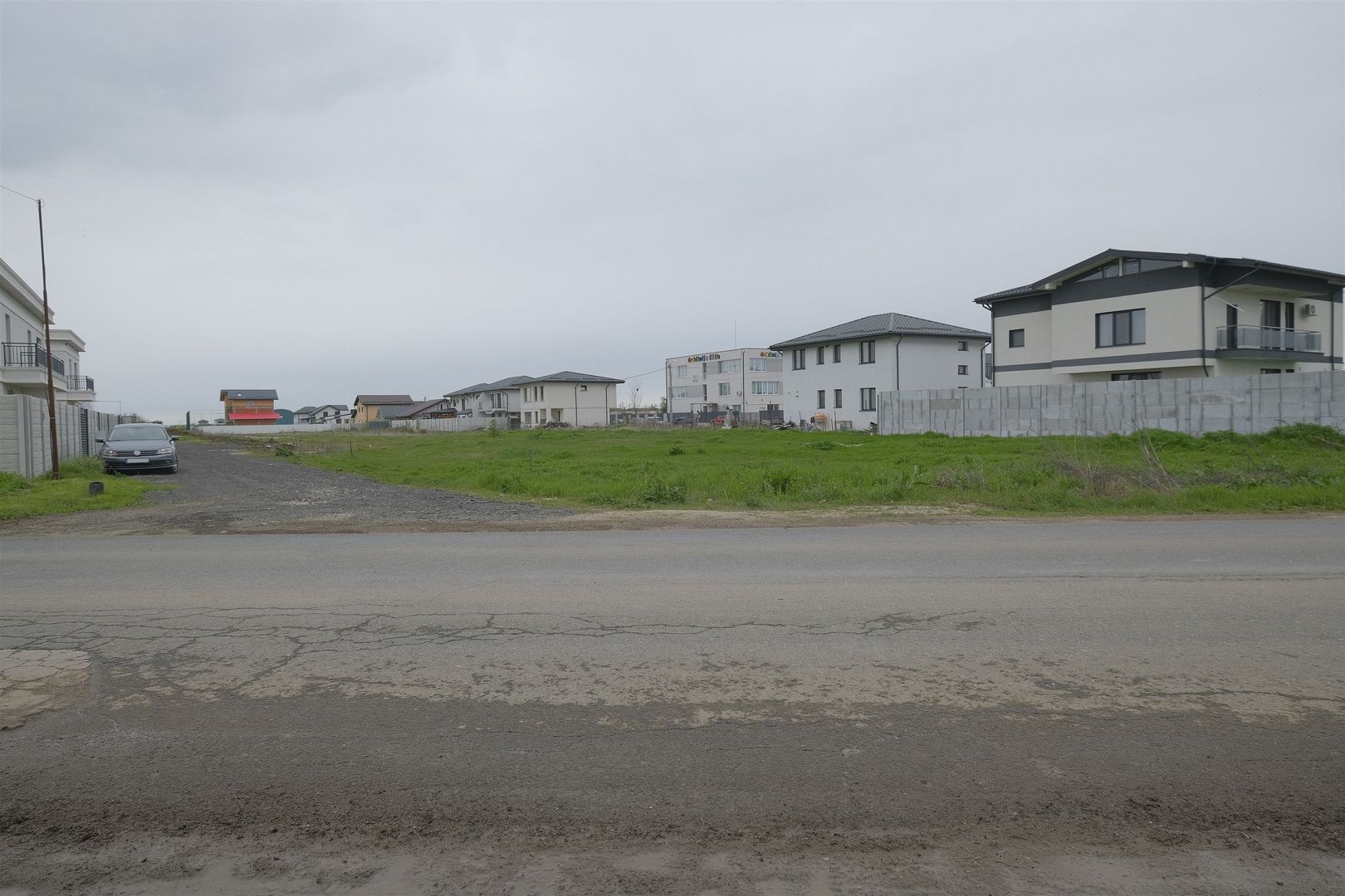 LAKE GARDEN ( Mamina ), Lot 1 - 816 mp. teren cu acces direct din DC - Poză 6
