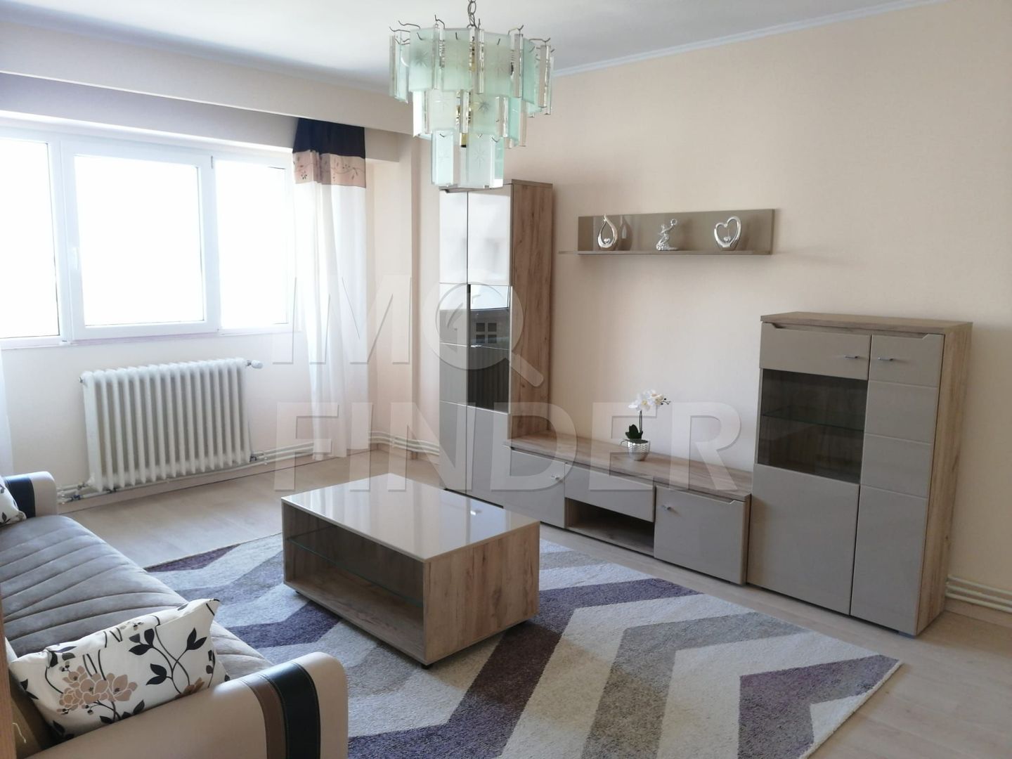 3 Camere Prima Inchiriere Piata Cipariu - Poză 1