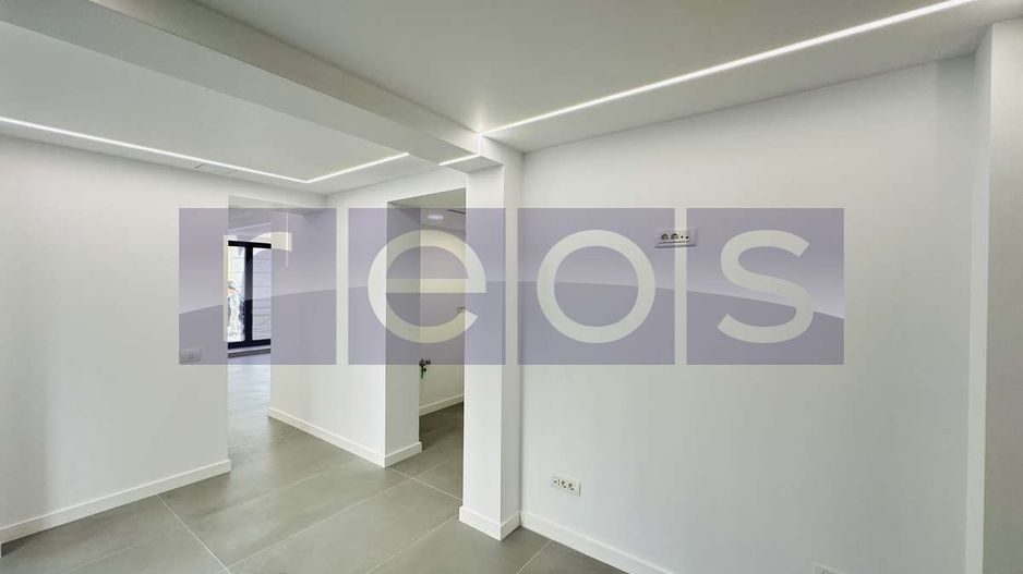 VANZARE SPATIU | 3 CAI ACCES | ZONA DECEBAL - Poză 2