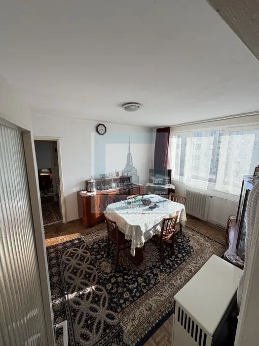 Apartament 3 camere , 60mp, Etj 2/3 - zona Râșnov/ISR - Poză 1