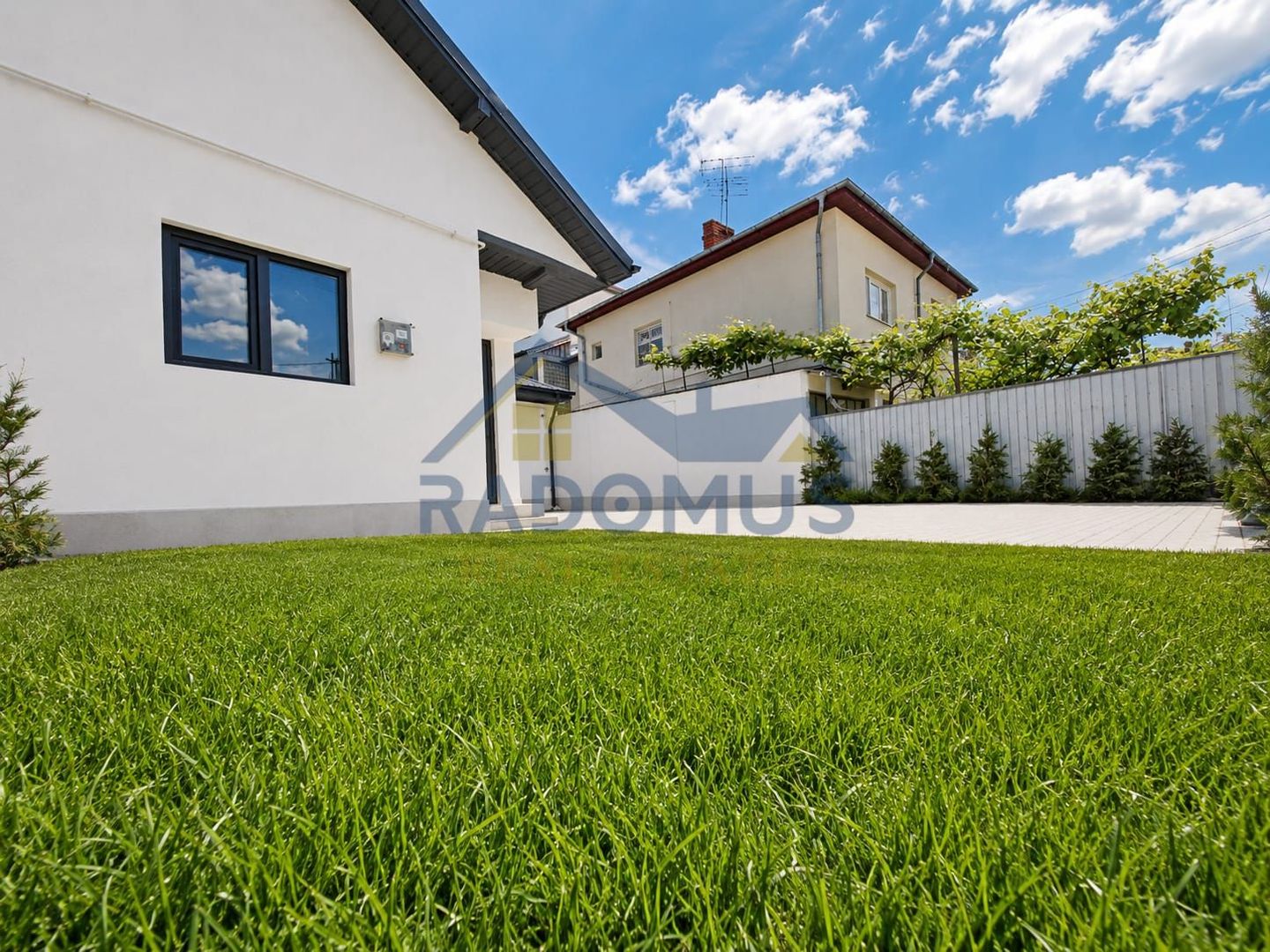 Casă renovată complet | 4 camere + Beci | Comision 0% | Str. Munteniei - Poză 1
