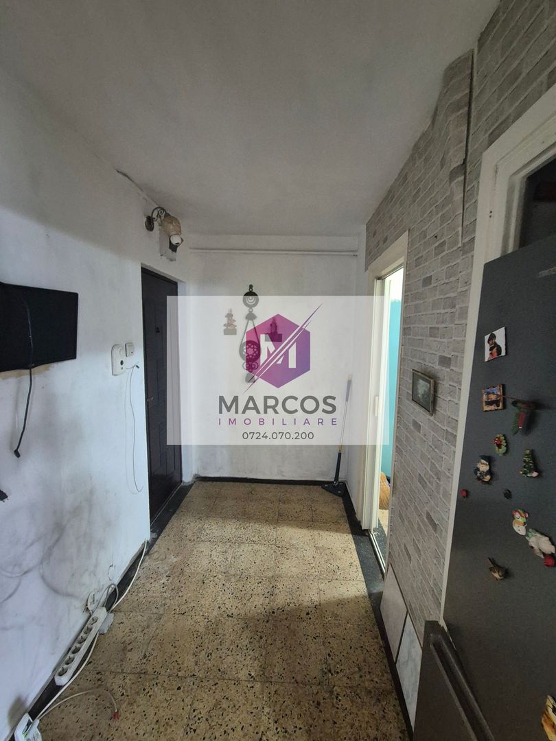 Vand apartament 2 camere Lunca - Poză 2