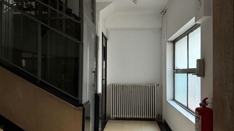 Garsoniera decomandata, tavane inalte, locatie premium Calea Victoriei - Poză 8