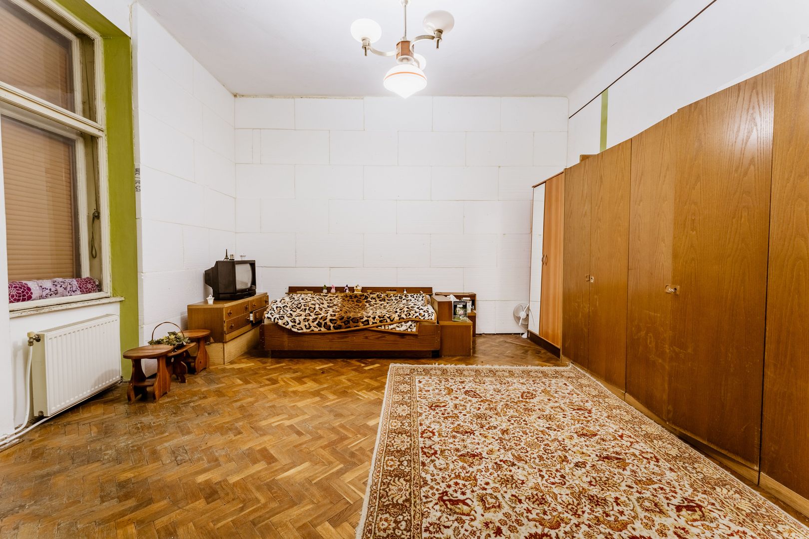 Apartament cu 3 camere central - Poză 5