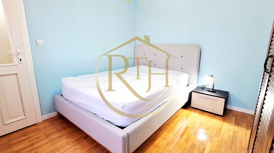 Oferim spre inchiriere un apartament cu 3 camere,modern, zona Spitalul Judetean - Poză 5