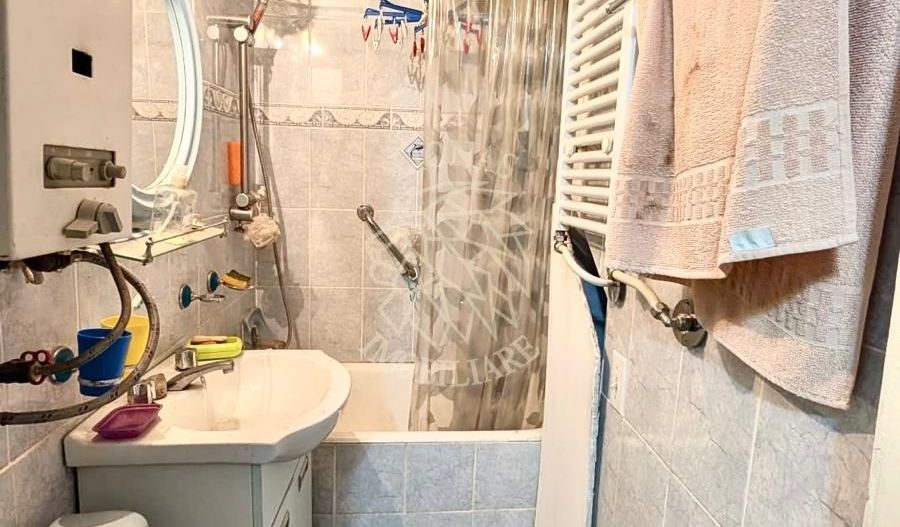 Spatiu comercial+Garsoniera 55,5 mp-parter-Zona Centrala - Poză 4