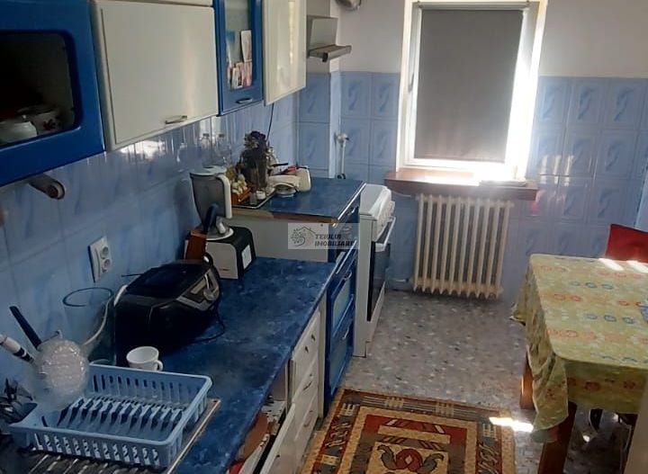 Vând apartament 3 camere-ETAJUL 1 - Poză 2