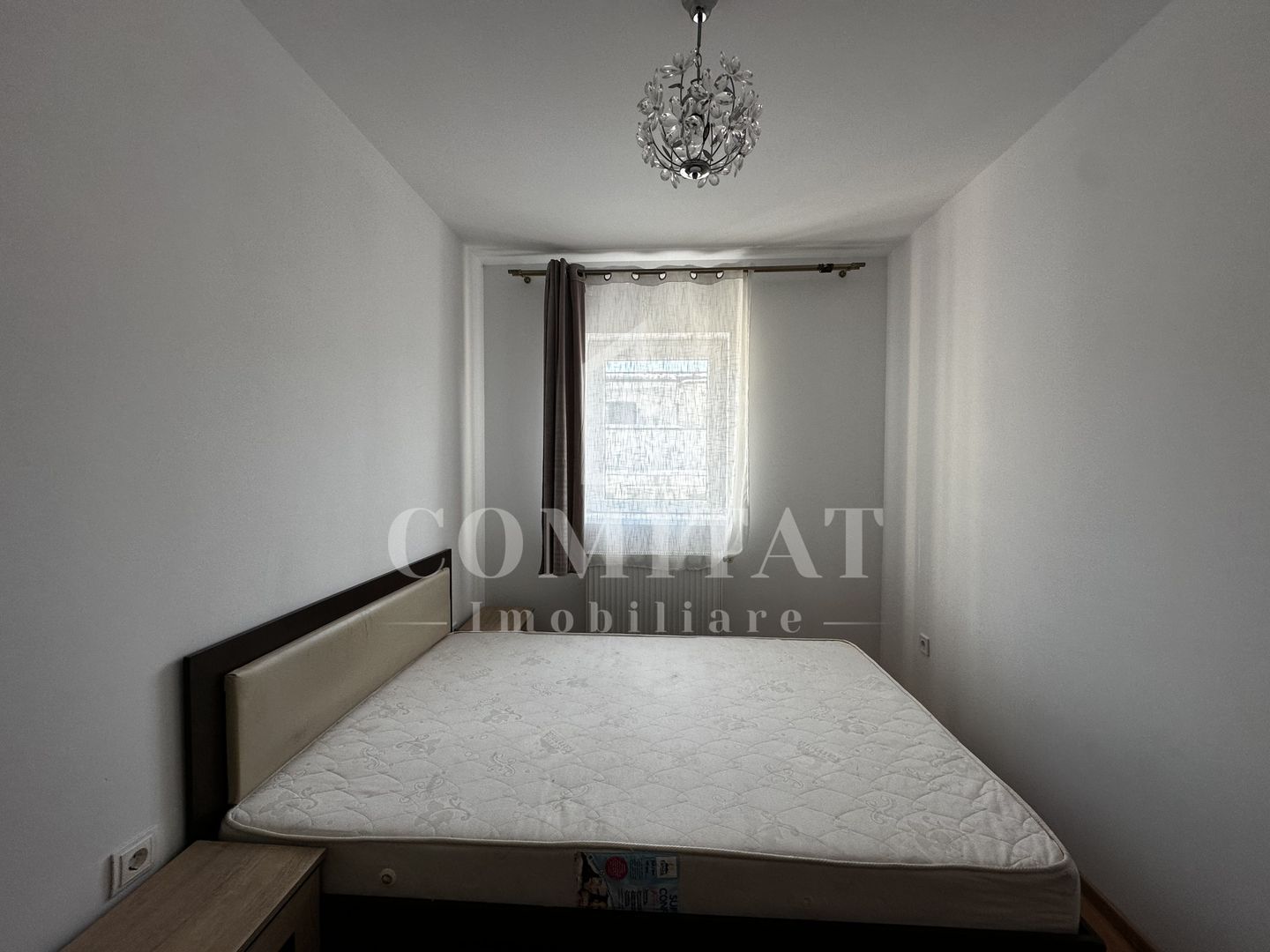Apartament la etaj intermediar | Parcare | Zona Str Stejarului - Poză 8