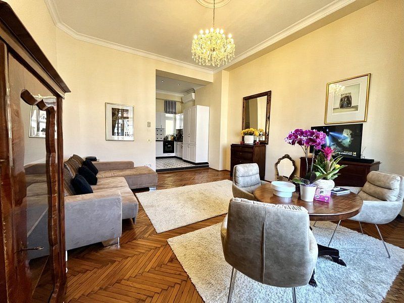 Tur virtual-2 camere, elegant arhitectural,  vedere in Piața Victoriei - Poză 5