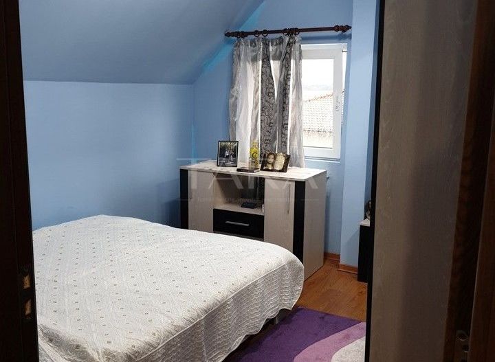 Apartament cu 3 camere de vanzare in Floresti, zona Profi - Poză 4