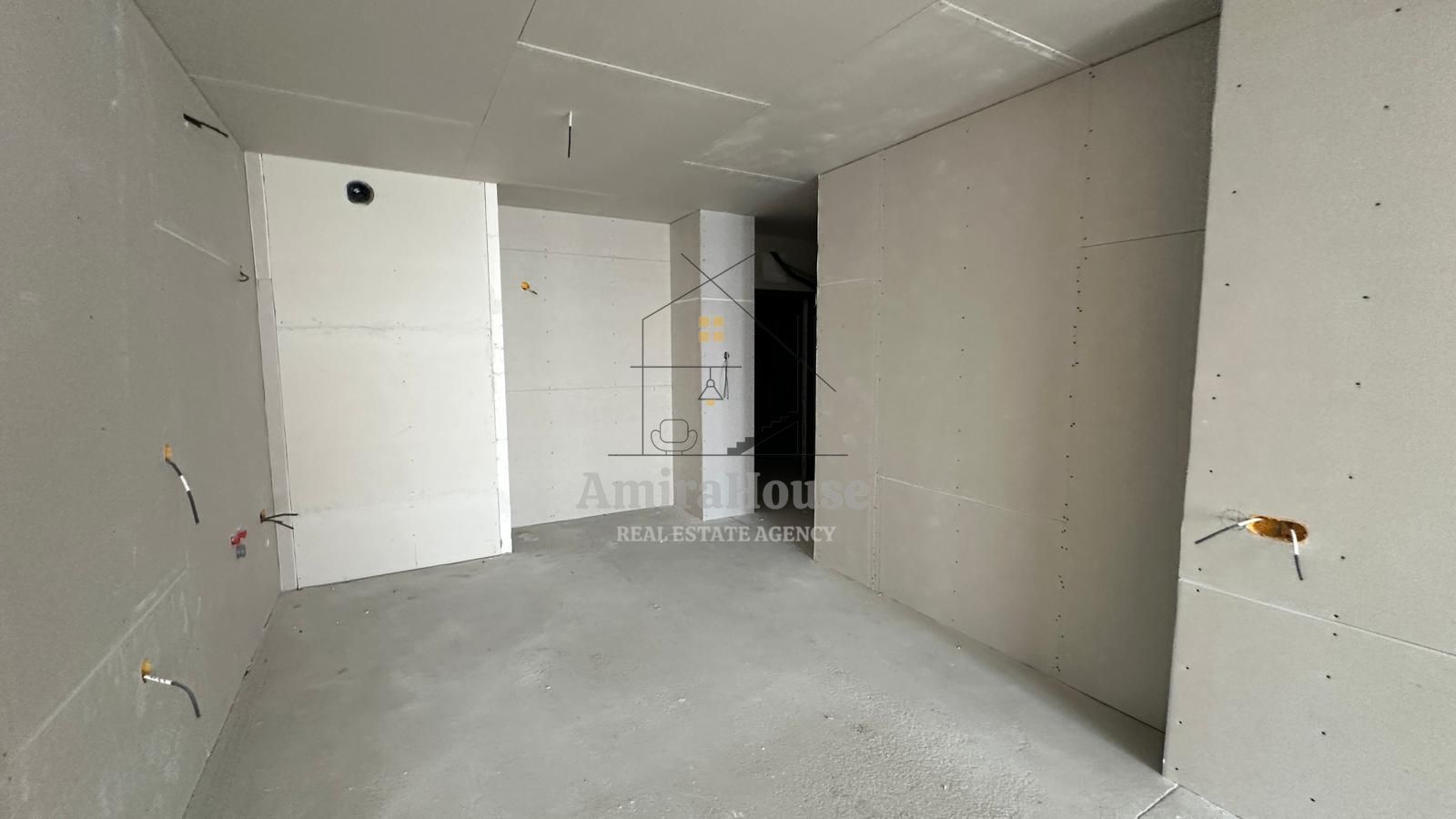 Apartament 2 camere imobil nou  P-ta Abator - Poză 6
