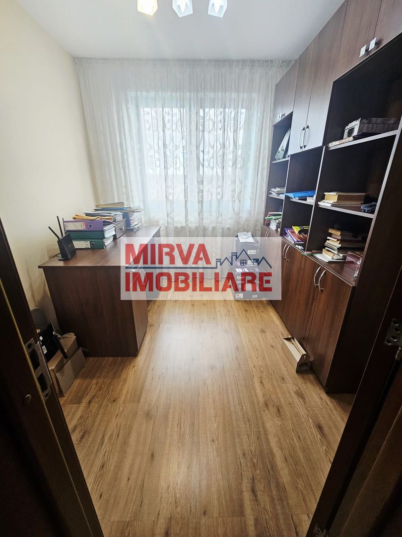 Vilă spațioasă Strejnicu S+P+1E+M, 8 camere, garaj, teren 595 mp - Poză 42