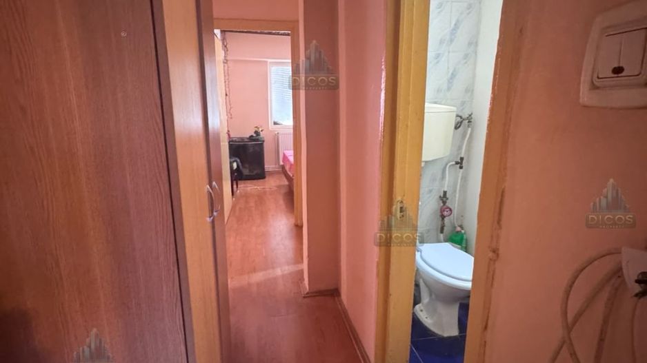 Apartament 3 camere de vânzare – Zona Centrală - Poză 3
