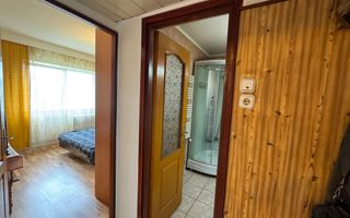 Apartament 2 camere decomandat, etaj intermediar, Cartier Vasile Aaron - Poză 9