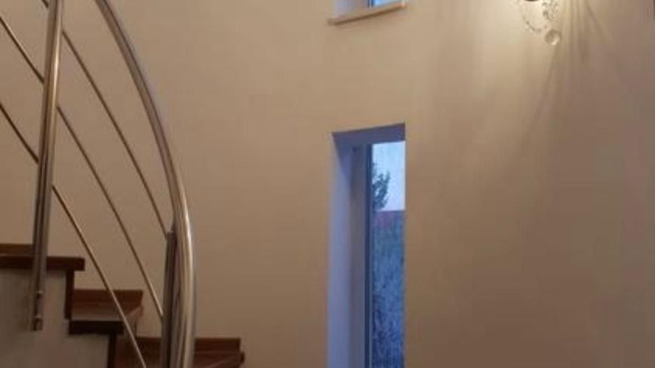 Vilă elegantă și spațioasă – Pipera, Str. Ștefan cel Mare – 1.999 € - Poză 13