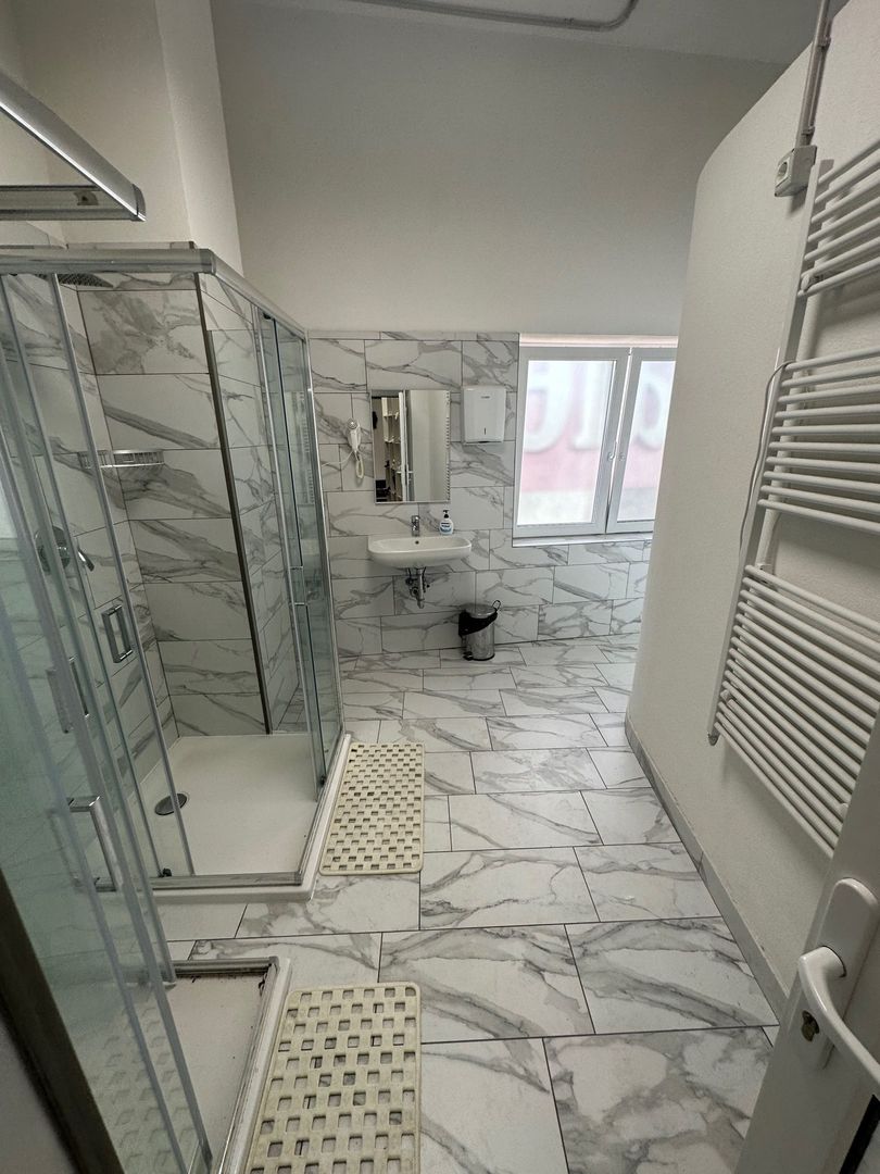 Spatiu de birou cu terasa de 295 mp - Poză 8