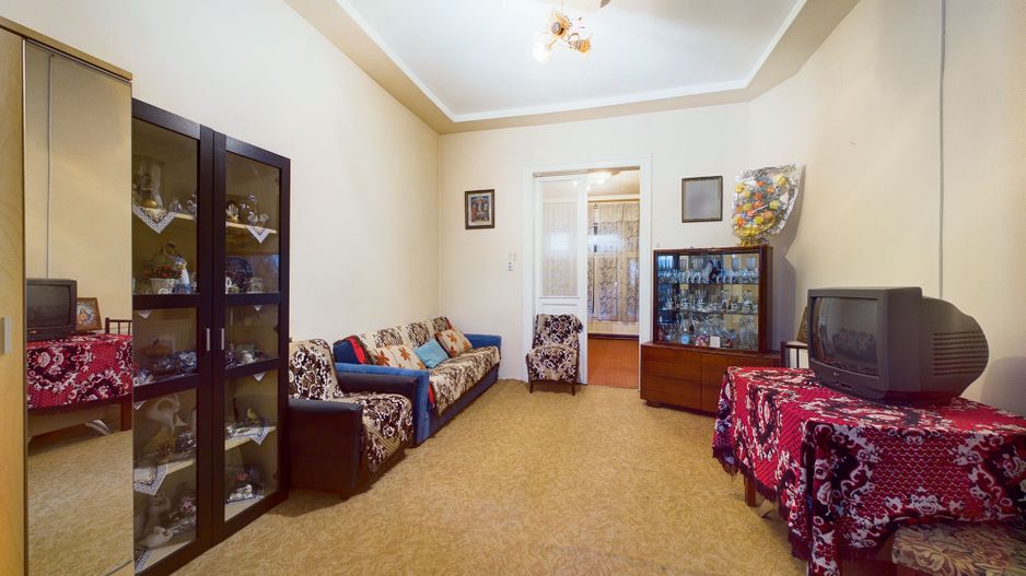 Casă cu 8 camere zona Aradul Nou - Poză 6