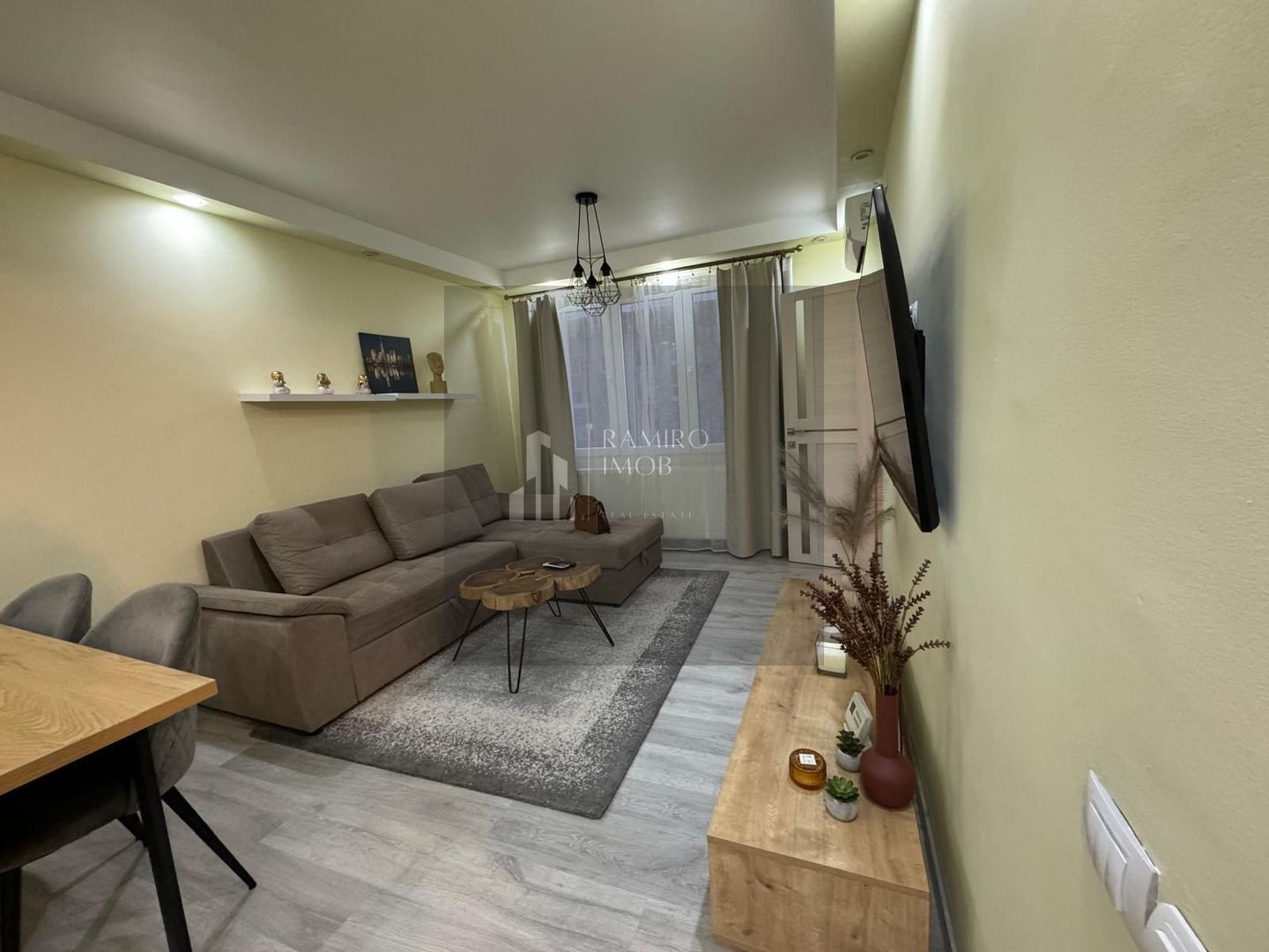 Inchiriere Apartament 3 camere decomandat Titan / Theodor Pallady - Poză 1