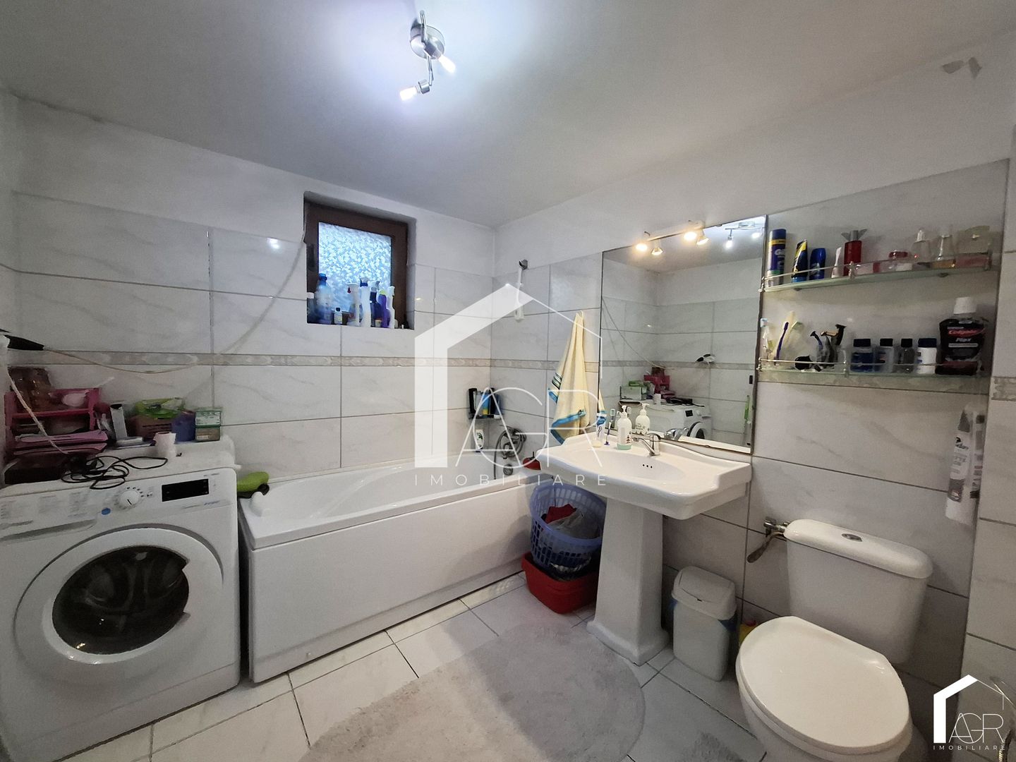 Casa S+P+1E, cu 5 camere, zona Transilvaniei - Poză 8