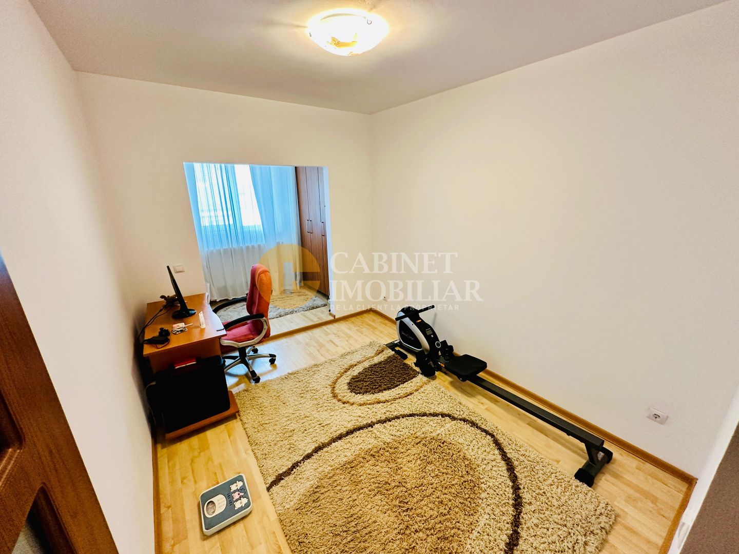 Apartament cu 3 Camere Decomandat - Zona Nicolina 2 - Bloc 1989 - Poză 12