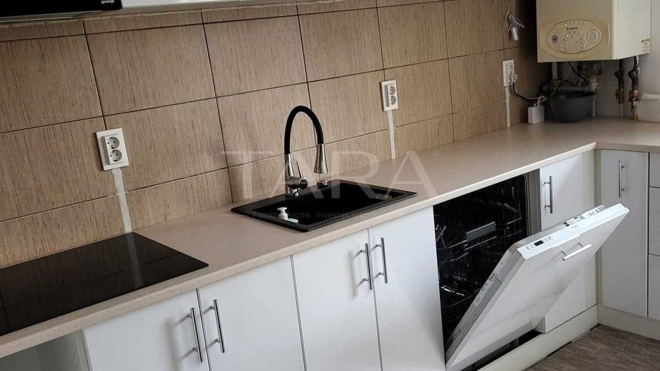 Apartament 3 camere decomandate cu parcare inclusă în Florești. - Poză 1