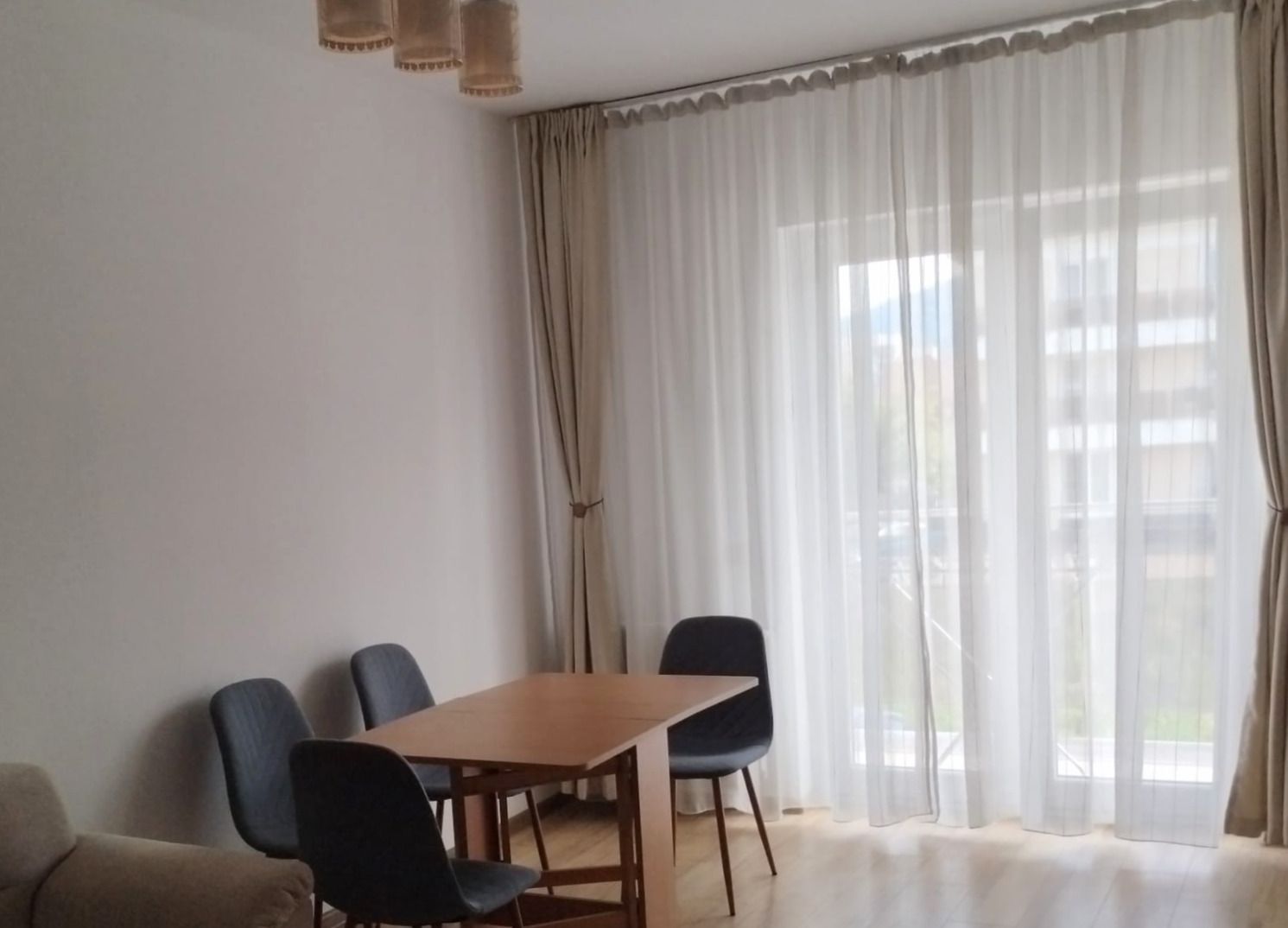 2 Camere Decomandat Orientare Sudică Bella Vista Brașov Aproape de Coresi - Poză 3